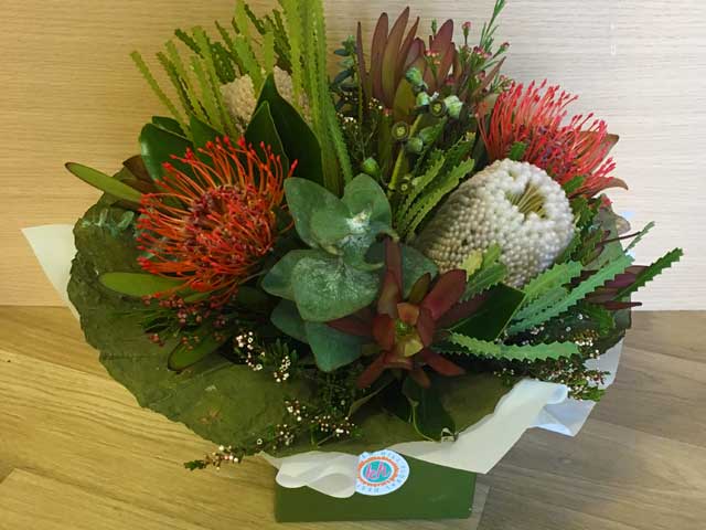 Online flower store in Airlie Beach