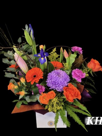 Seasonal posy box bright